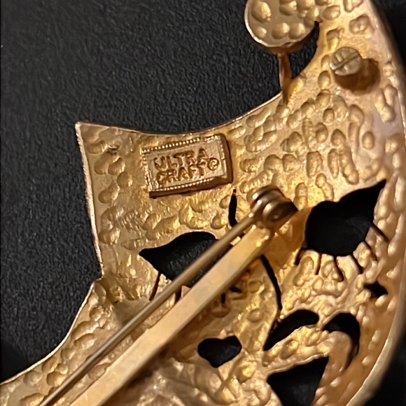 Vintage Ultra Craft Gold Plated Cut Out Double Celestial Theater Mask Brooch - Picture 5 of 7